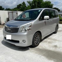 2012年豐田Noha 2000cc 8 座 左電門
